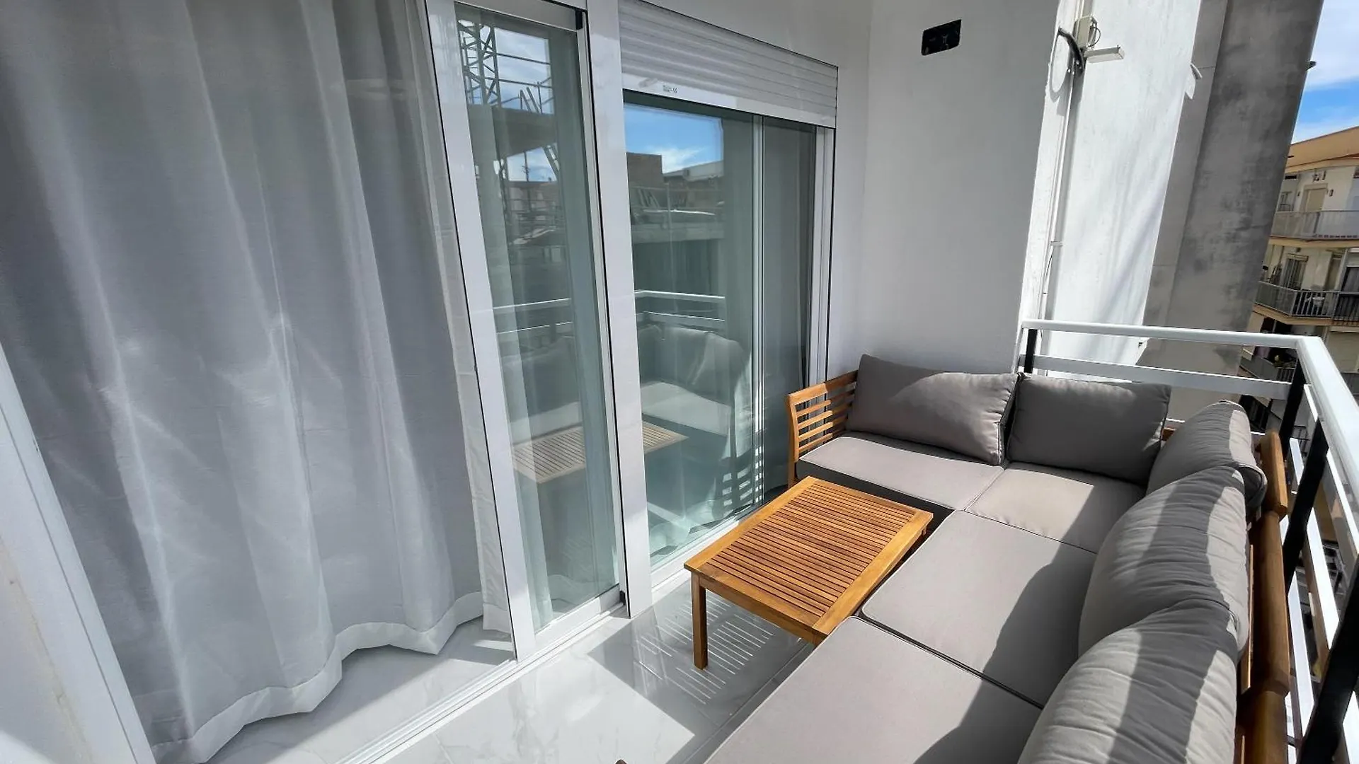 New 3 Bedrooms Apartment 100 Meters To Rada Beach Old Town Estepona